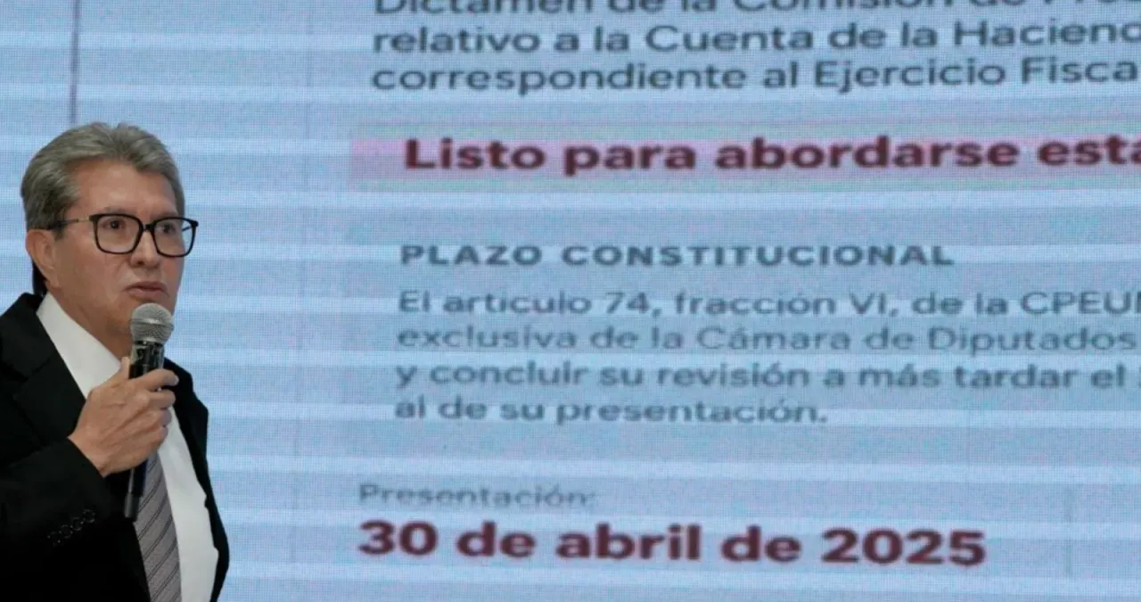 Sesión en el Palacio Legislativo de San Lázaro con diputados en sus curules