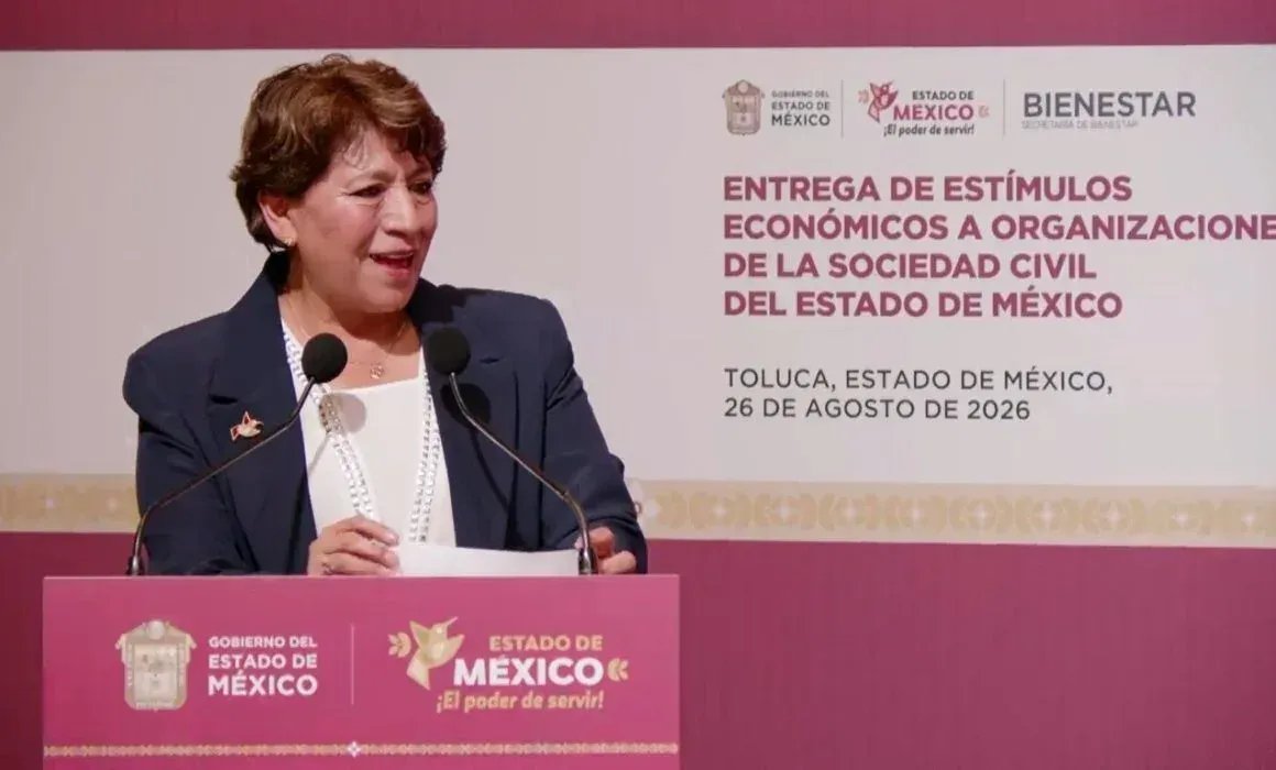 Entrega de apoyos a personas con discapacidad en Toluca