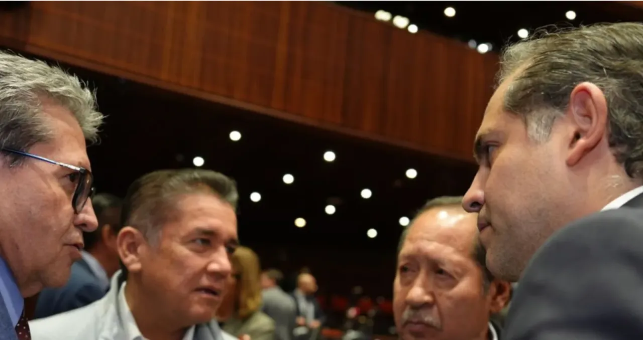 Sesión en el Salón de Plenos de la Cámara de Diputados