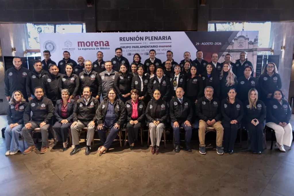 Reunión plenaria de legisladores de Morena en el Congreso del Estado de México