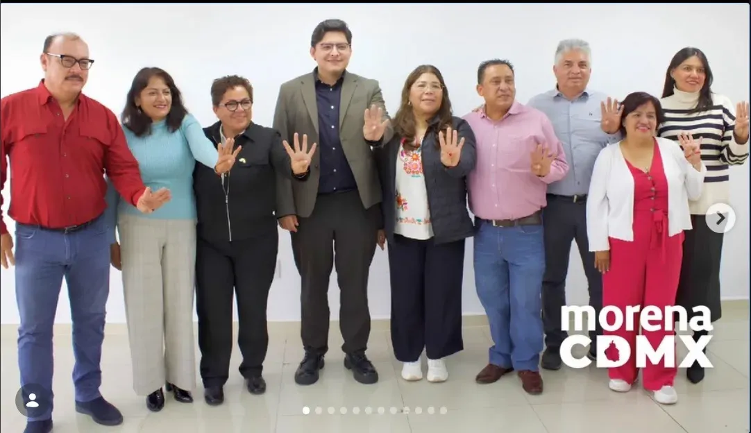 Dirigentes y militantes de Morena durante una actividad territorial en la Ciudad de México