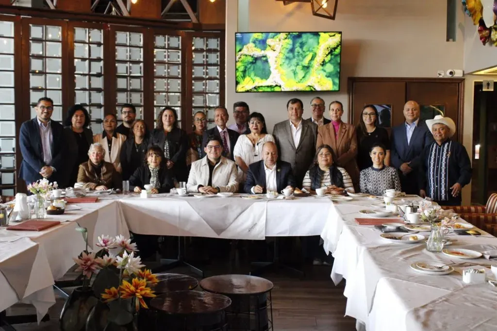 Reunión de dirigentes y diputados federales de Morena en la Ciudad de México