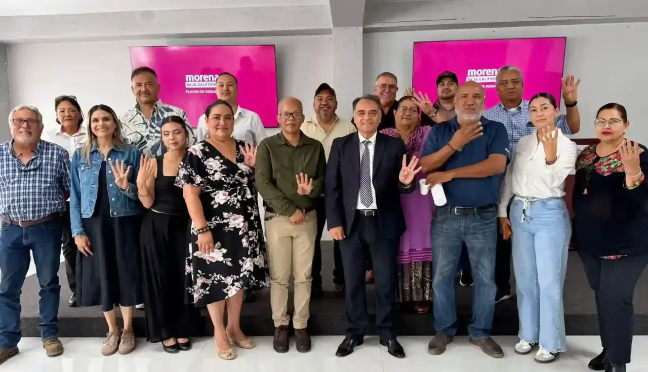 Militantes de Morena durante un taller de participación y elección en Playas de Rosarito