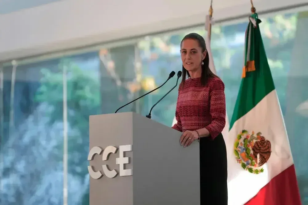 Claudia Sheinbaum durante un encuentro con empresarios del Consejo Coordinador Empresarial