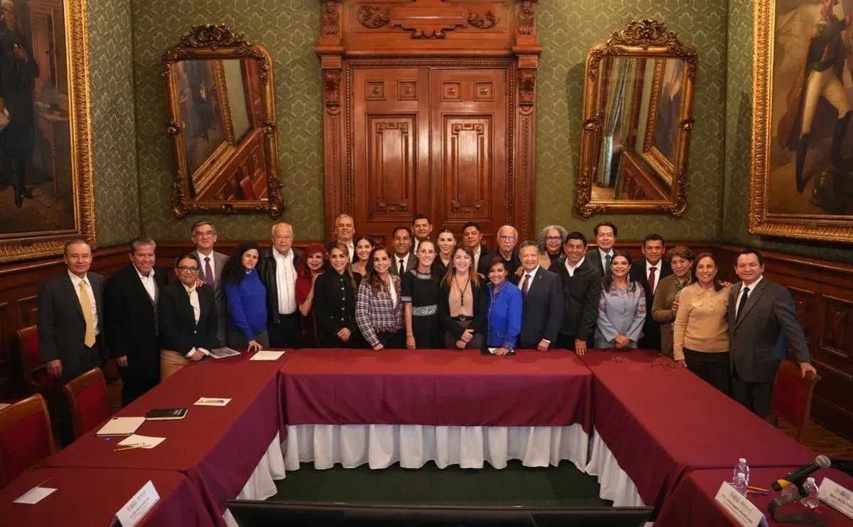 Reunión de autoridades federales y estatales sobre el sistema de salud