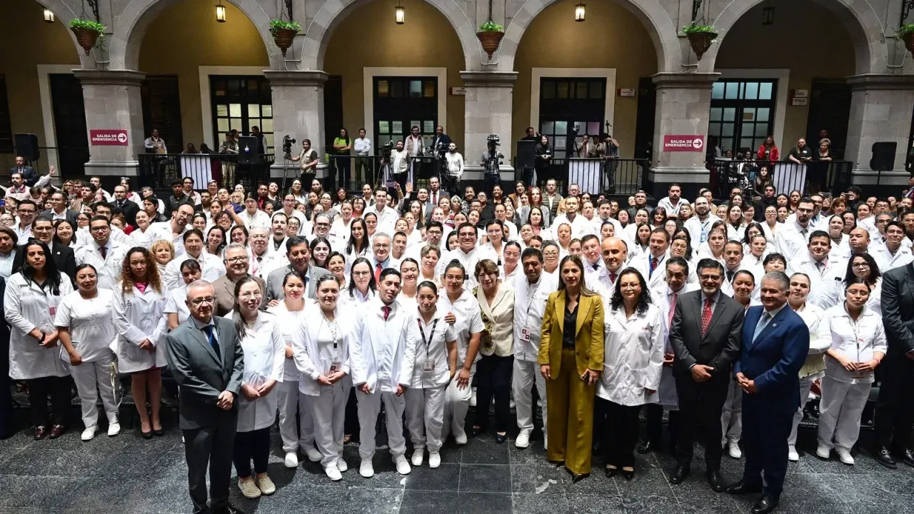 Reunión entre representantes sindicales y autoridades de salud en el Estado de México