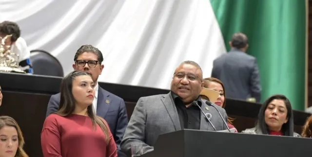 Diputado Aniceto Polanco durante su intervención en la tribuna del Congreso