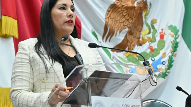Sesión del Congreso del Estado de México durante la aprobación de leyes de transparencia