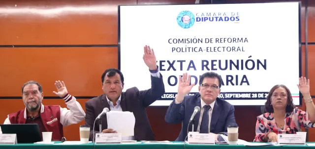Sesión de la Comisión de Reforma Política-Electoral en la Cámara de Diputados