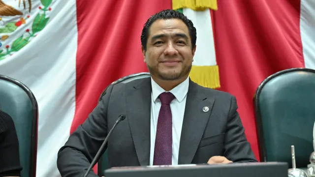 Sesión del Congreso del Estado de México con diputados en el Pleno