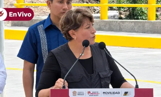 Puente carretero rehabilitado en Santo Tomás de los Plátanos, Estado de México