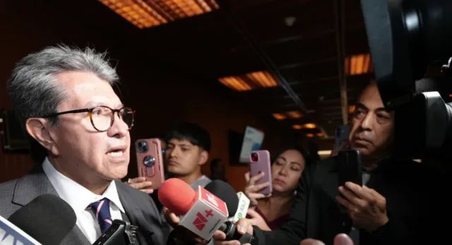 Diputado Ricardo Monreal durante una entrevista en el Palacio Legislativo de San Lázaro