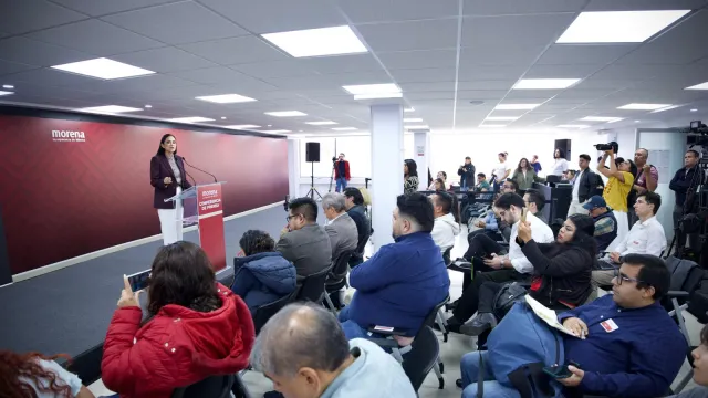 Ariadna Montiel durante conferencia de prensa