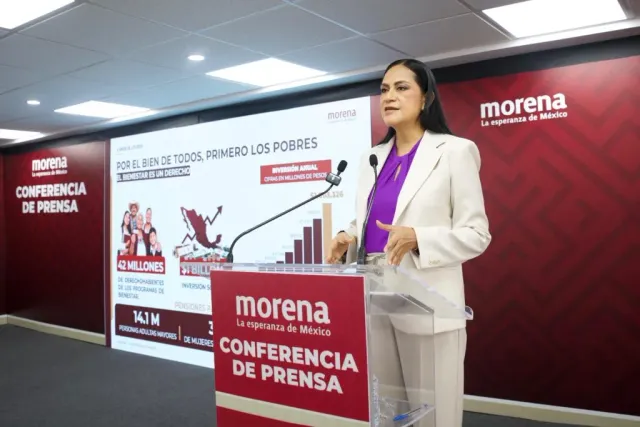 Ariadna Montiel durante conferencia de prensa de Morena