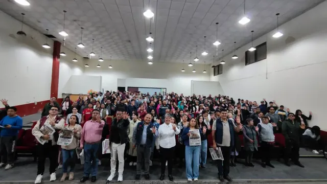 Asamblea de Morena en Santa Cruz Atizapán con militantes reunidos