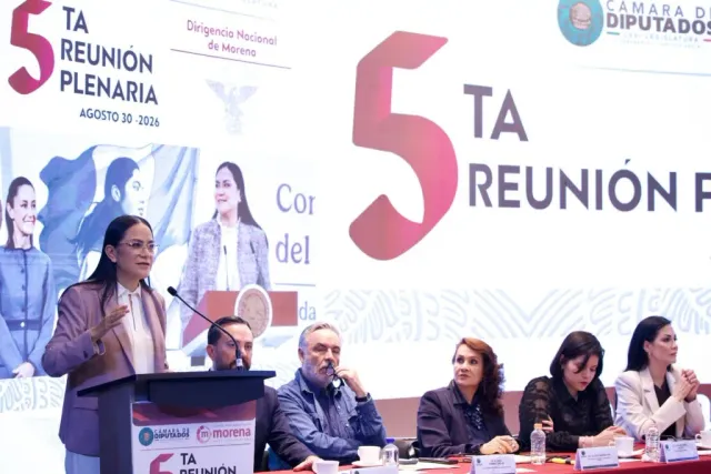Reunión plenaria de diputados de Morena en la Ciudad de México