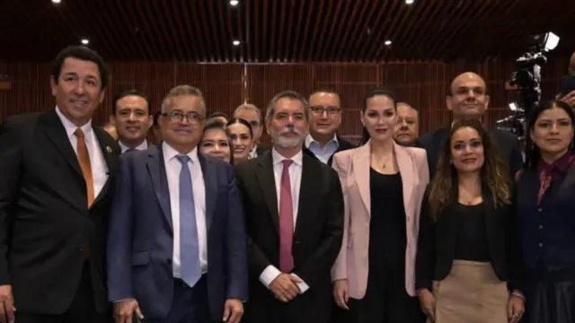 El secretario de Hacienda presenta el Paquete Económico 2027 ante el Pleno de la Cámara de Diputados