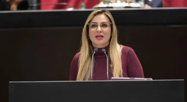 Diputada Jessica Saiden durante su intervención en la tribuna de la Cámara de Diputados